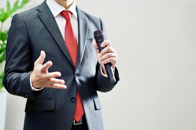 セミナーイメージ・マイク